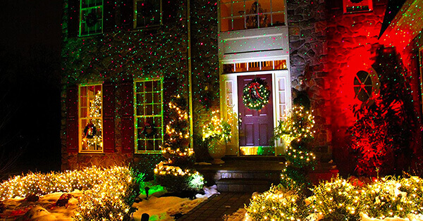 Top 6 Outdoor Christmas Lights To Decorate Your Home This Holiday Season